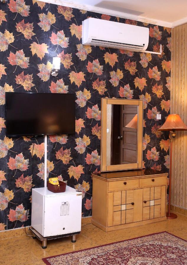 Premier Inn Mall Lahore Ngoại thất bức ảnh